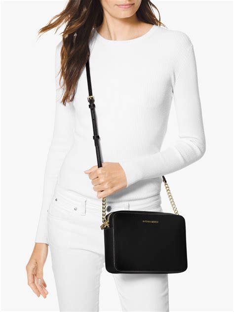 michael kors tasche jet set schwarz gold|michael kors jet set.